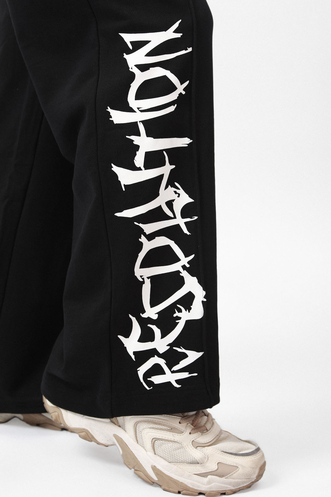 LCDC ♥ PRINTED BERMUDA SWEATPANTS /追跡付 Sweatpants With Print | ZANDO